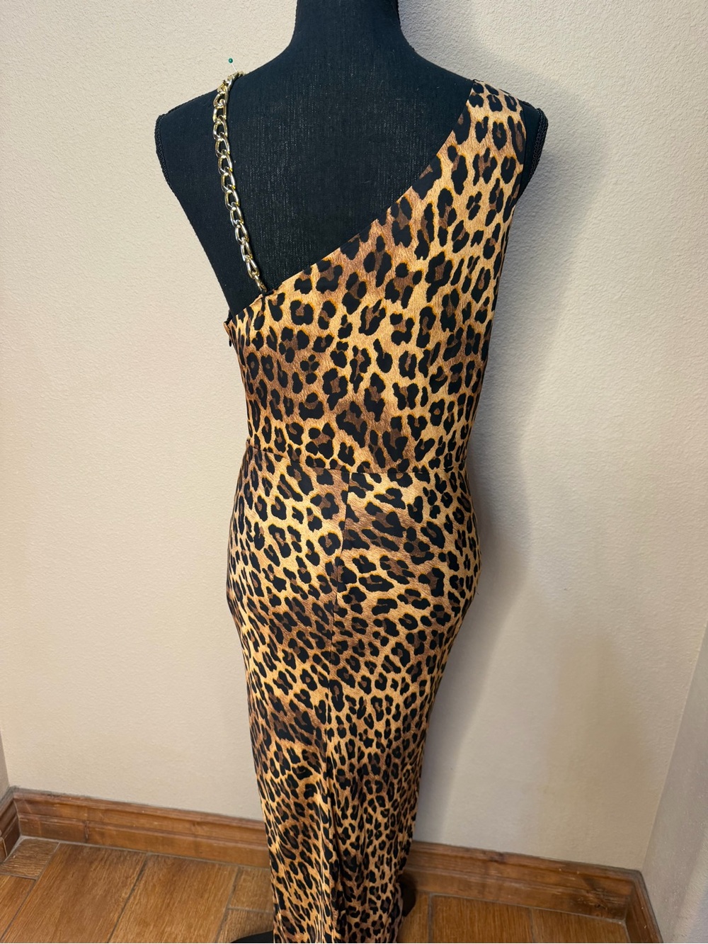 Alice + Olivia One-Shoulder Leopard Print Maxi Dress - Brown/Gold Sz 8 - Picture 9 of 10